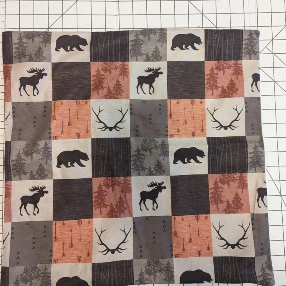 NEW- Set of 4 Pillow Covers Throw Covers Outdoor Wildlife 18